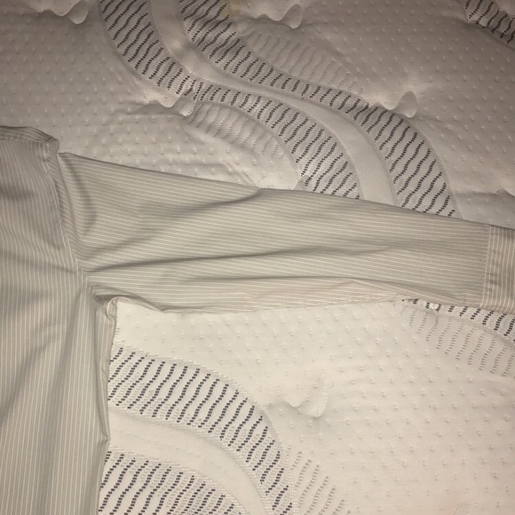 Calvin Klein Men’s Button Down Shirt - Picture 5 of 5